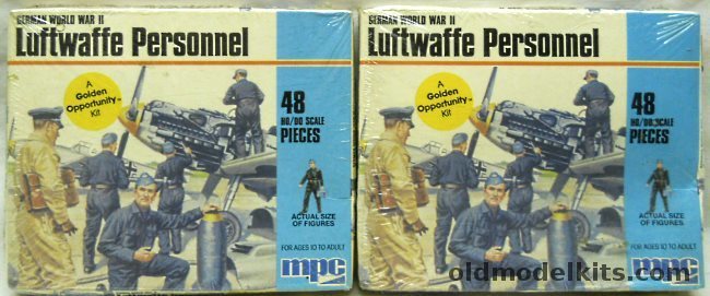 MPC 1/76 TWO German WWII Luftwaffe Personnel - (96 Pieces Total), 1-6012 plastic model kit